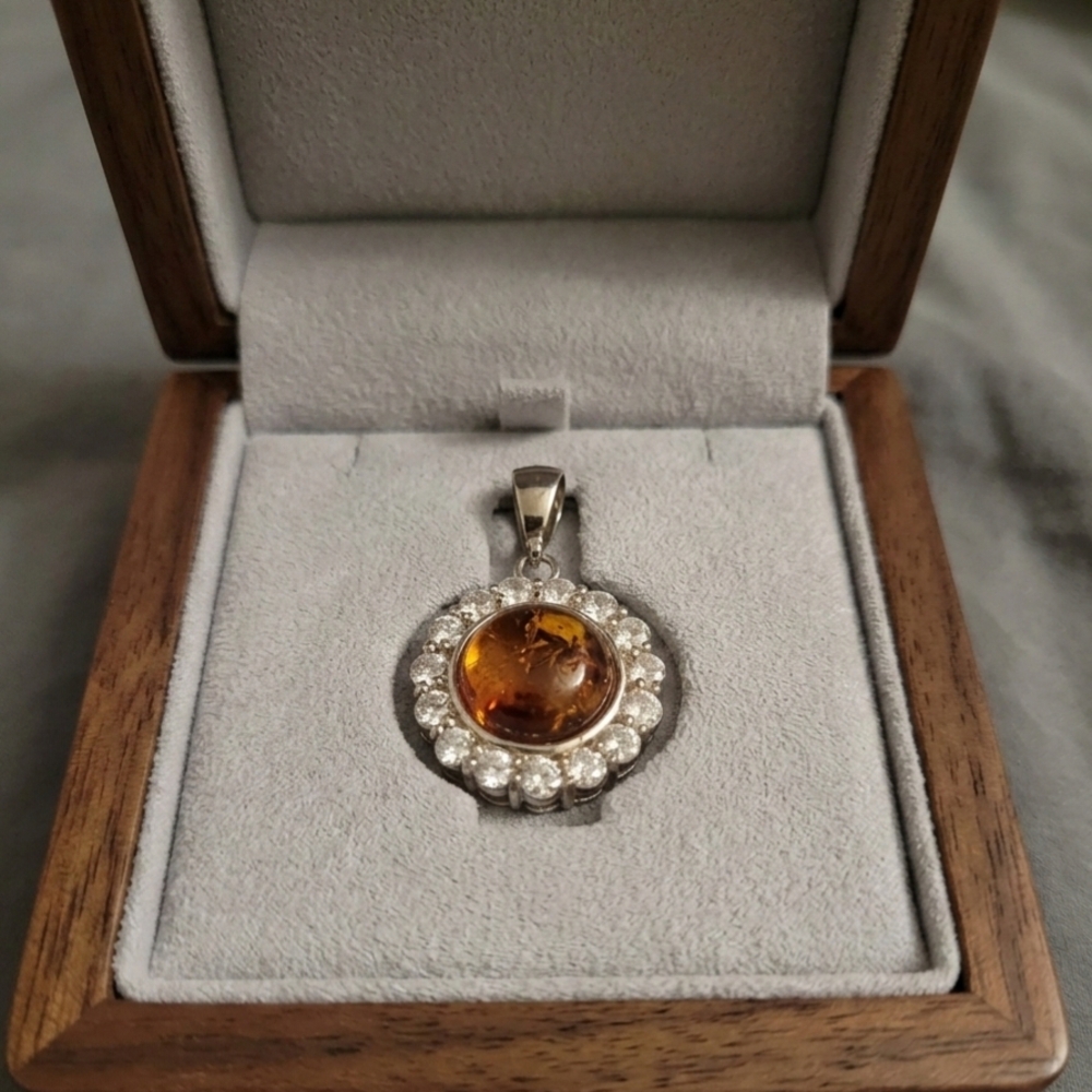 Elegant Amber and Sterling Silver Pendant